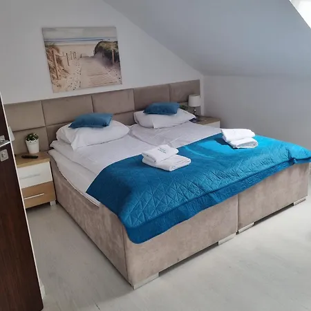 Bed & Breakfast Dziki Zakatek 3*