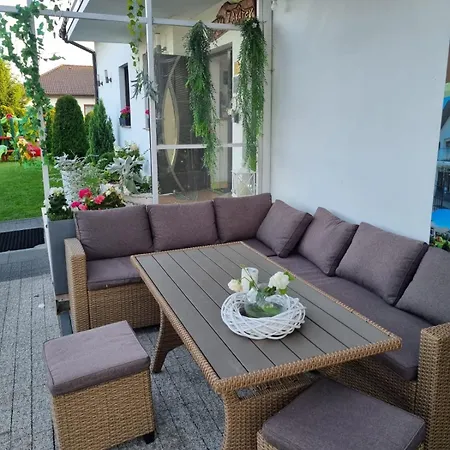 Dziki Zakatek Bed & Breakfast