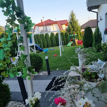 Dziki Zakatek Bed & Breakfast 3*