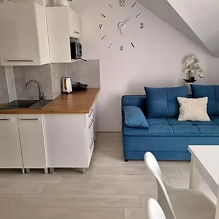 Dziki Zakatek Bed and Breakfast 3*