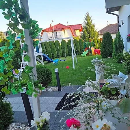Bed and Breakfast Dziki Zakatek