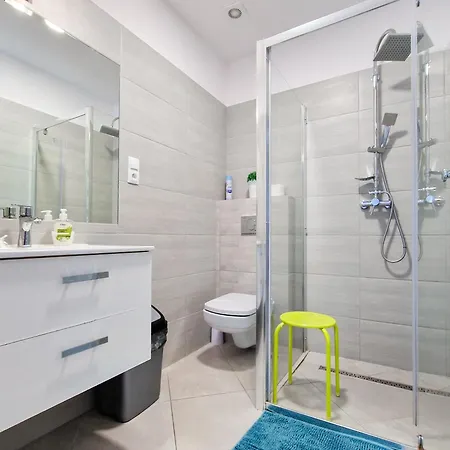Dziki Zakatek Bed & Breakfast 3*