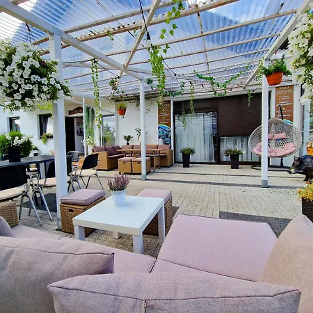 Bed & Breakfast Dziki Zakatek 3*